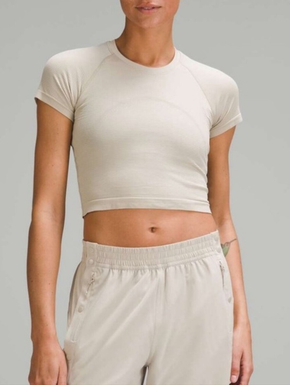 Lululemon Swiftly Tech Cropped Short-Sleeve Shirt 2.0 Size 4